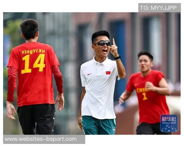 成都飞盘队在世界攀岩锦标赛中以90分稳居积分榜首位